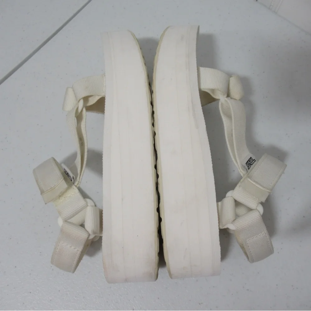 Teva Y2K White Flatform Universal Sandals Size 8 - Picture 3 of 16